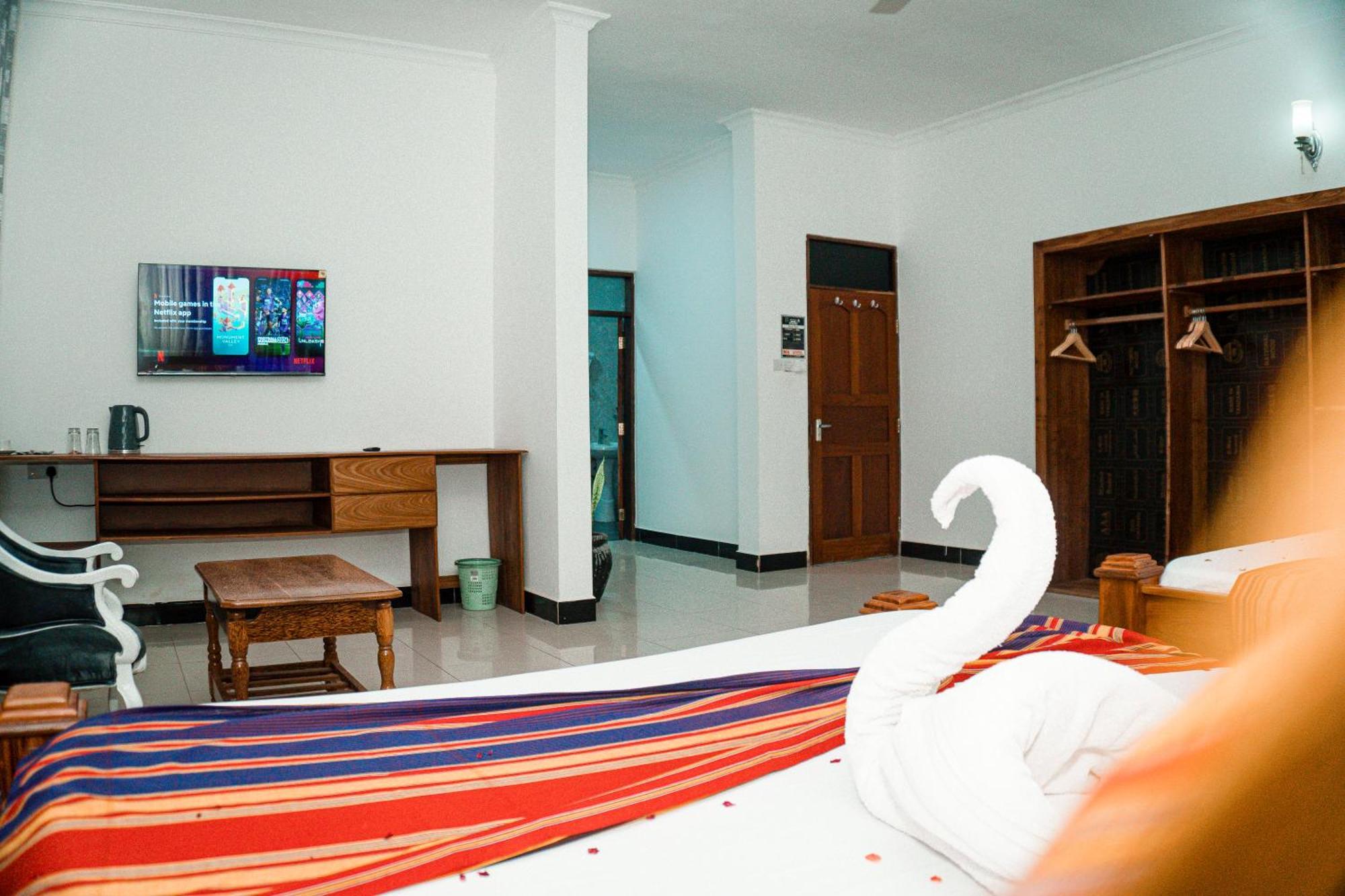 64 Zenj House Luxury Airport B&B Mbweni Exterior photo