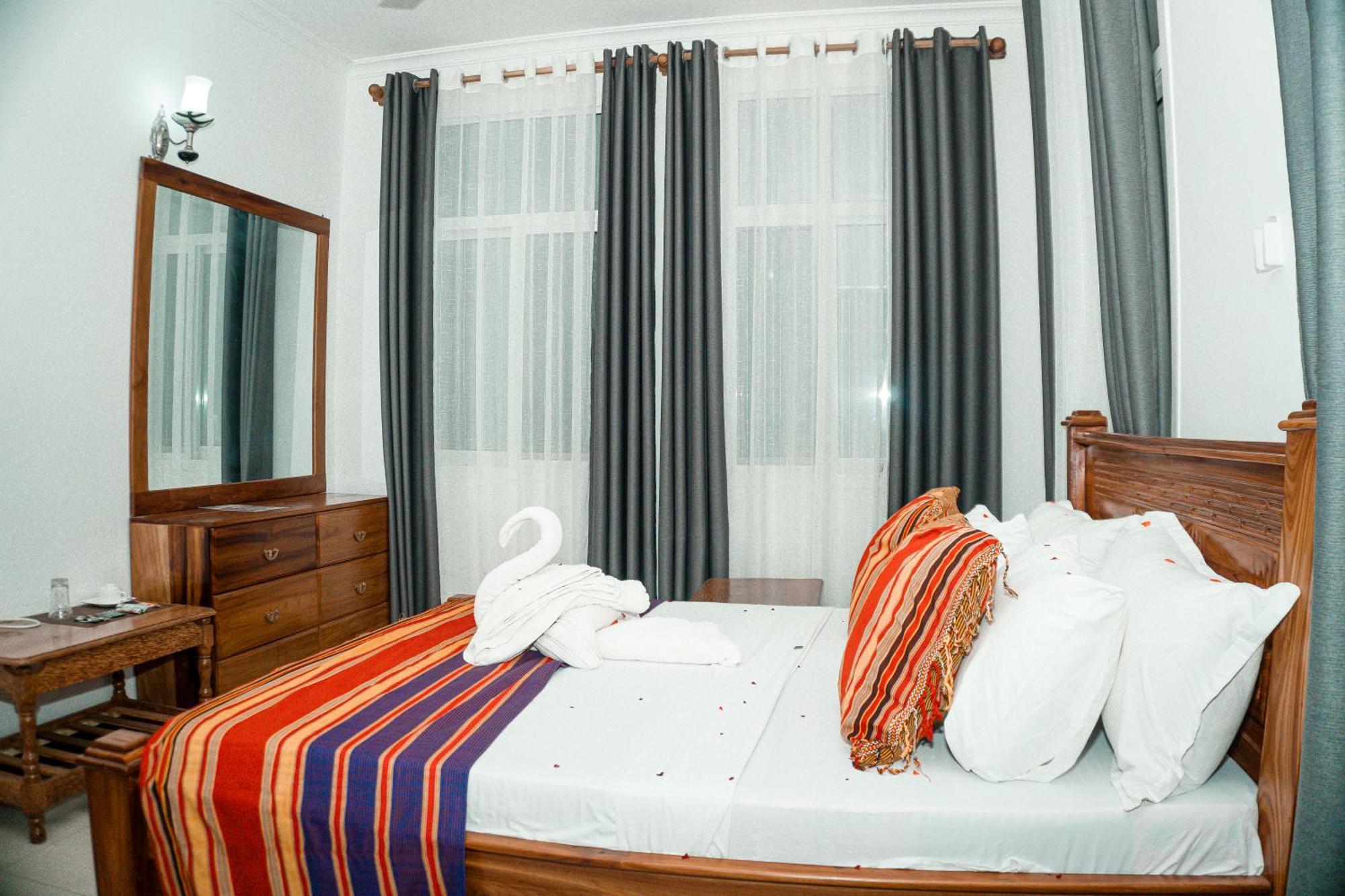 64 Zenj House Luxury Airport B&B Mbweni Exterior photo